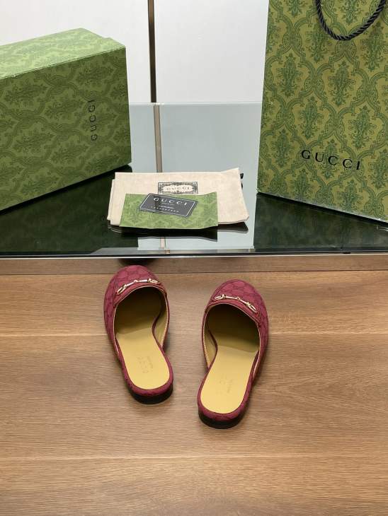 Picture of Gucci Slippers _SKUGuccisz35-41h10012239
